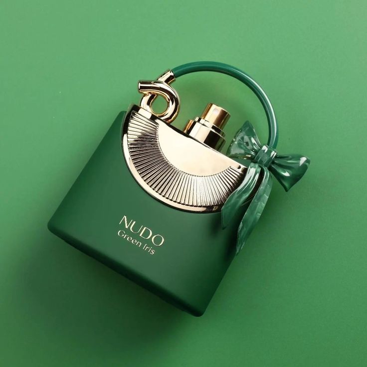 Nudo Green Iris Fragrance World